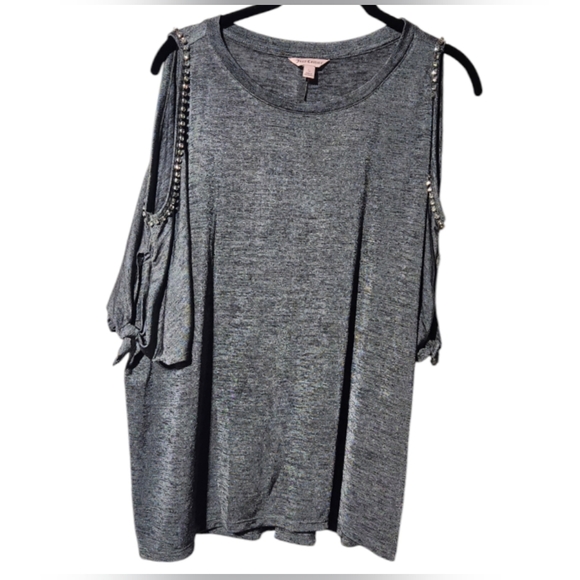 Juicy Couture Tops - 🍁 Juicy Couture Grey Bling Cold Shoulder Blouse Size Large *FLAW*
